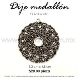 Dije Medallón plateado 5.3 cm x 4.8 cm